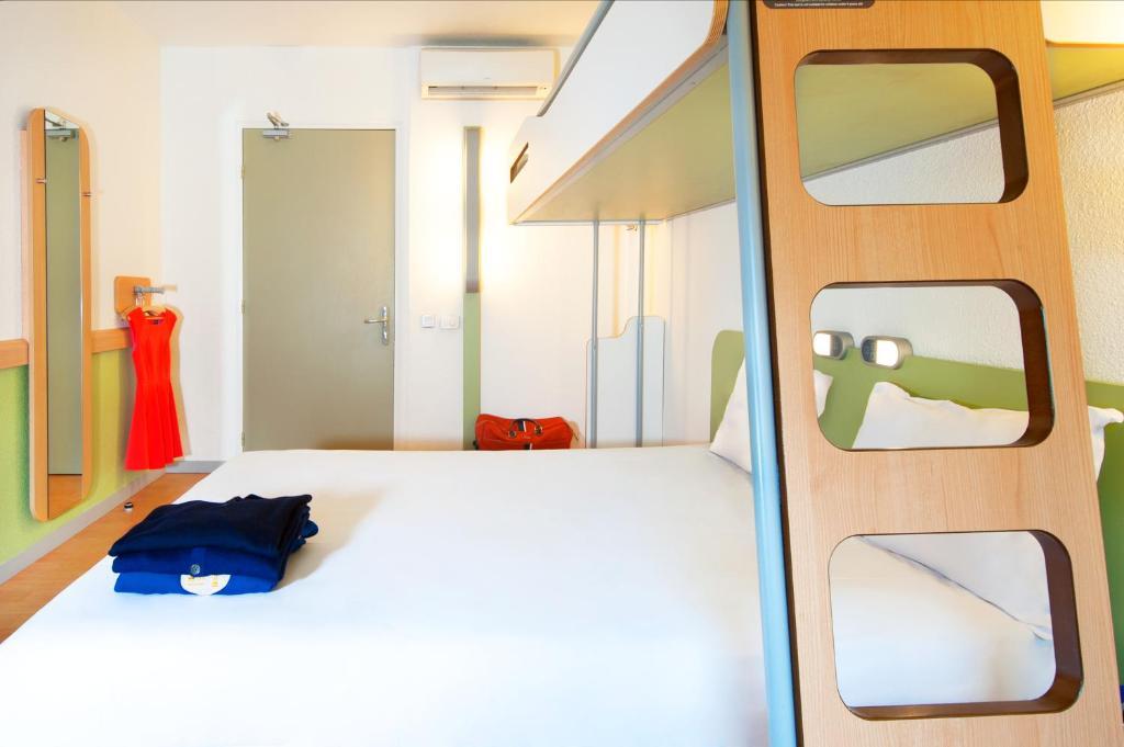 Ibis Budget Pontivy Camera foto